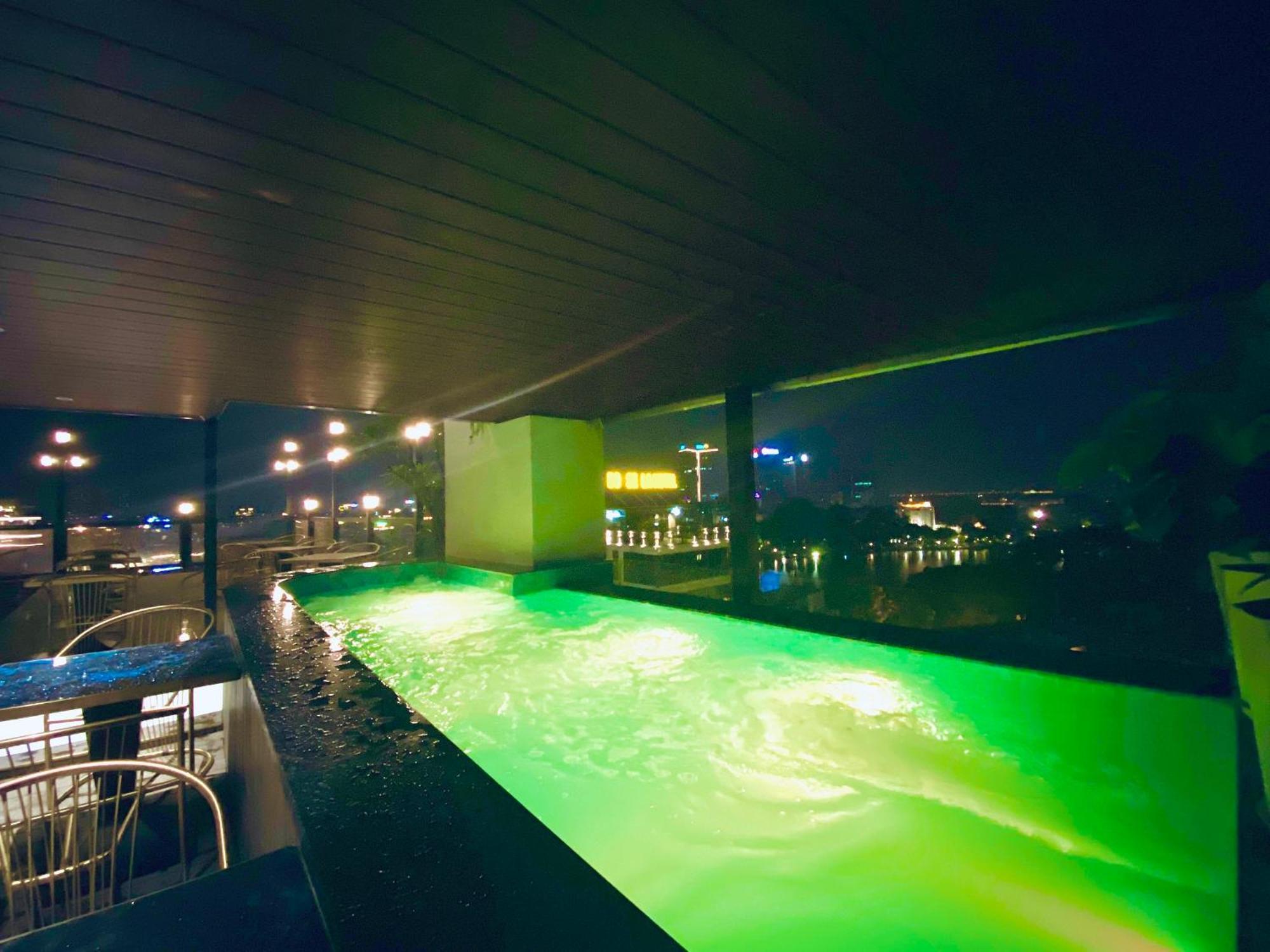 L'Signature Hotel & Spa Hanoi Exteriör bild
